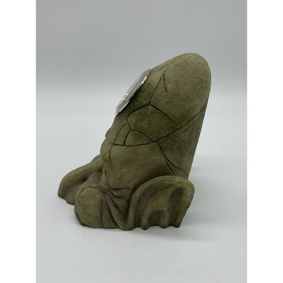 Vintage Ugly Mystical Face Quartz Clock Japan Green Elf Needs Battery Untested - Picture 2 of 5